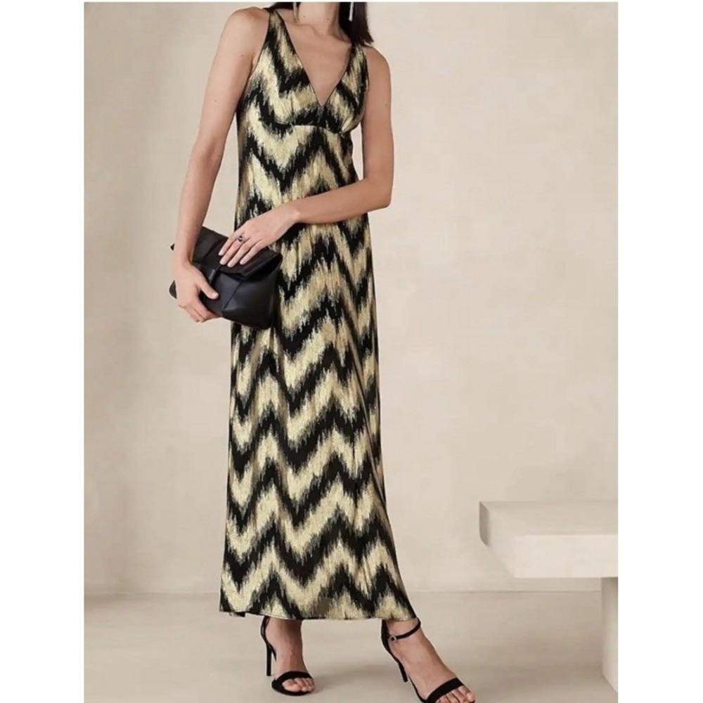 BANANA REPUBLIC Size 12 Lurex Chevron‎ Metallic Maxi Dress Sleeveless Holiday